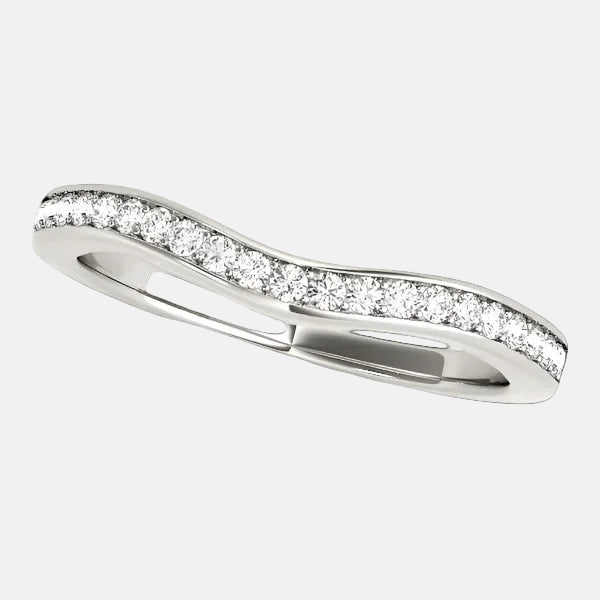 14k White Gold Curved Diamond Wedding Band (1/6 cttw)