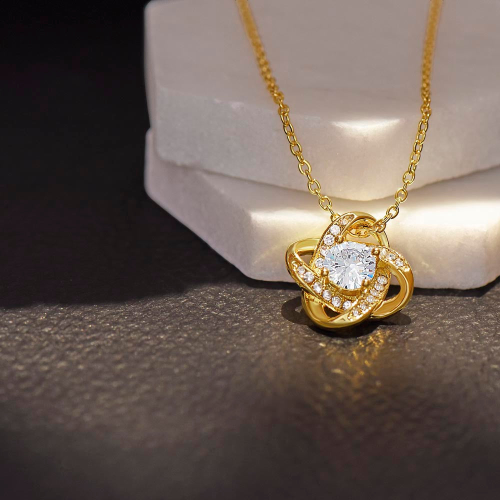 Love knot neckless