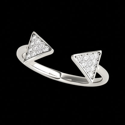 14k White Gold Diamond Arrowhead Open Ring (1/5 cttw)