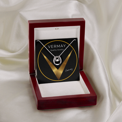 Zircon love necklace