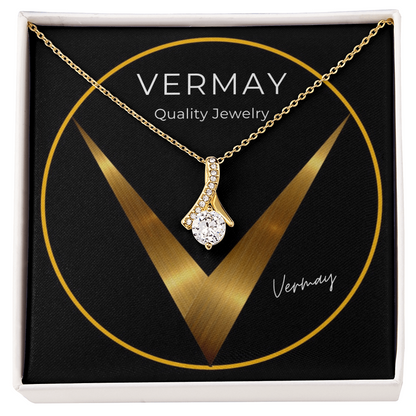 Gold finish neckless with zircon